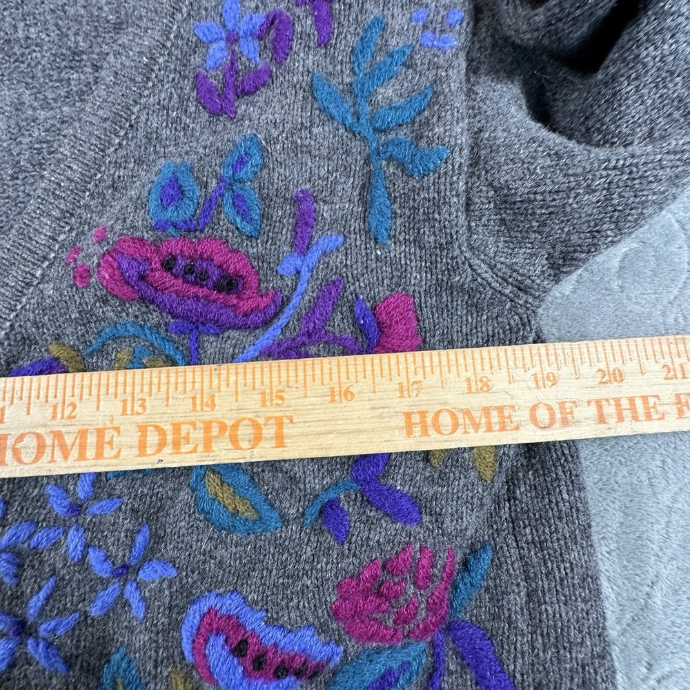 VTG L.L. Bean Womens M 100% Wool Cardigan Sweater Embroidered Elbow Patches 80's - Picture 9 of 12